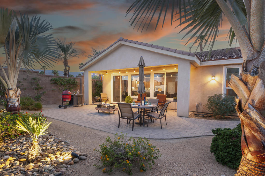 60328 Desert Shadows Drive
