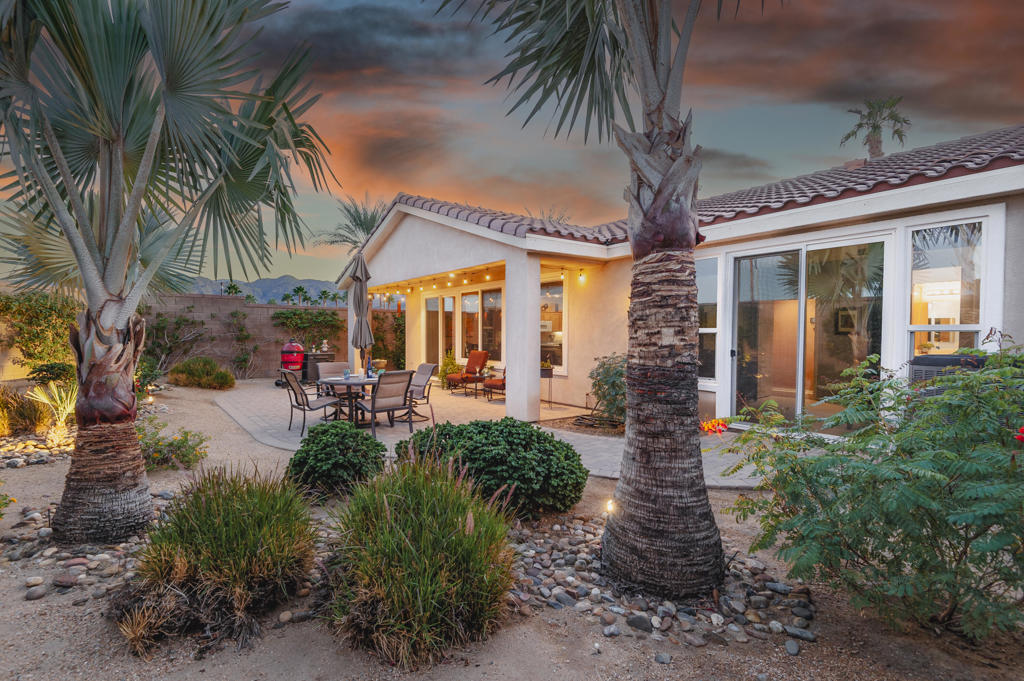 60328 Desert Shadows Drive