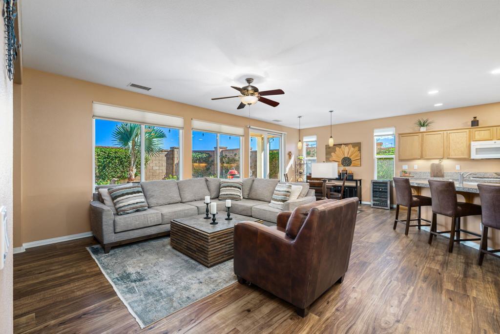 60328 Desert Shadows Drive