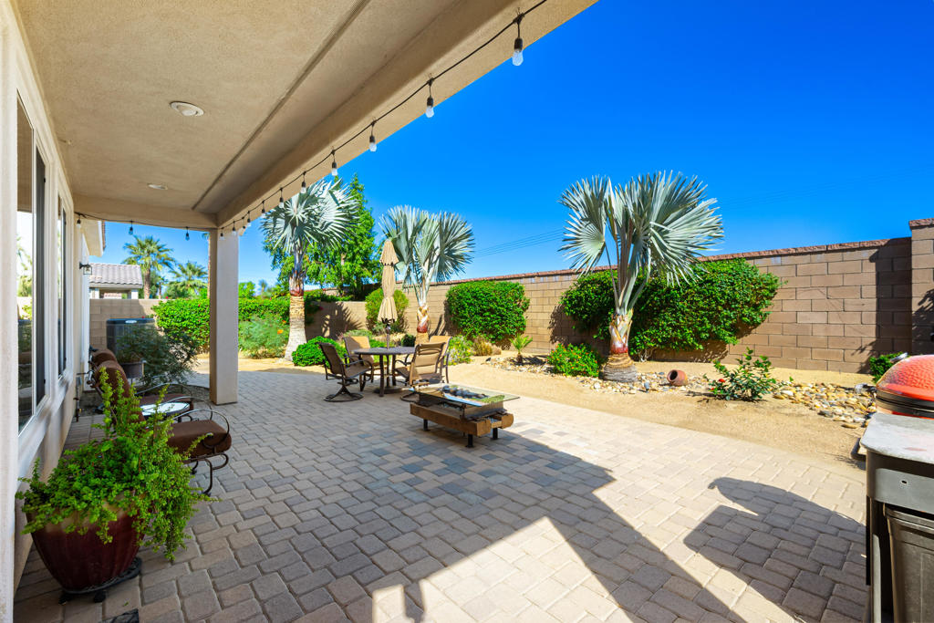 60328 Desert Shadows Drive