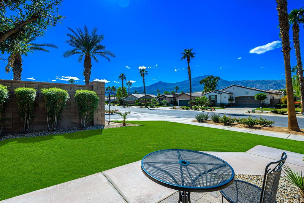 60328 Desert Shadows Drive
