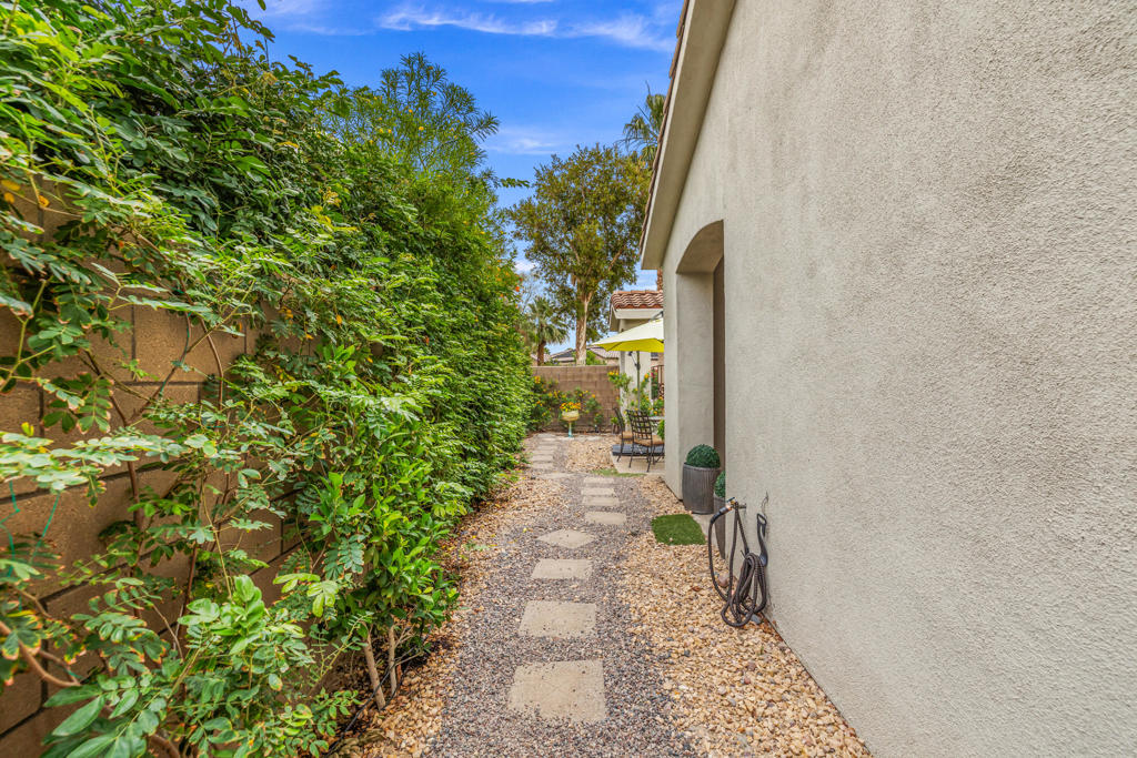 81931 Prism Drive