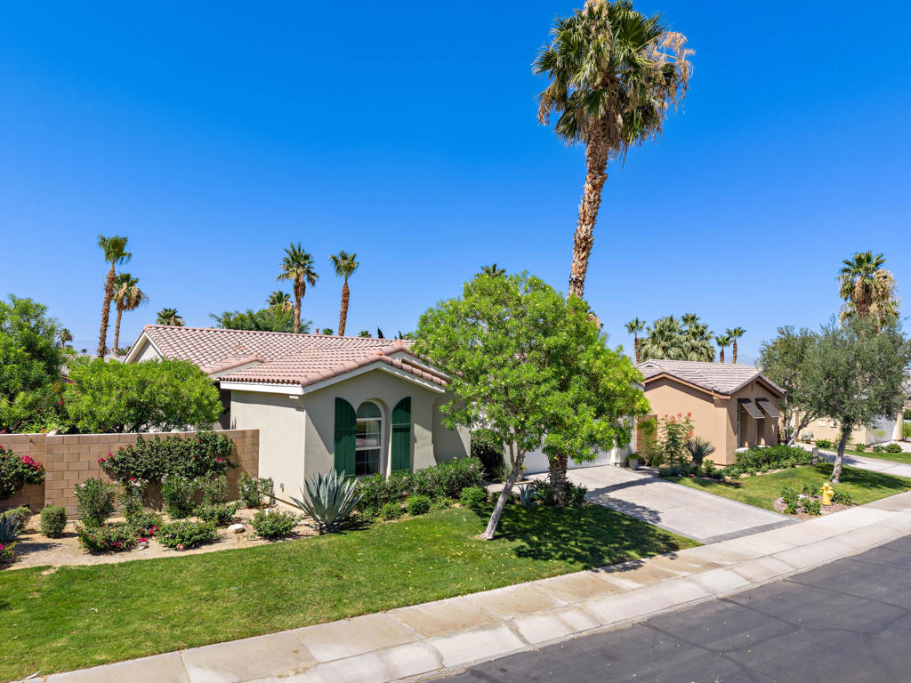 81434 Joshua Tree Court