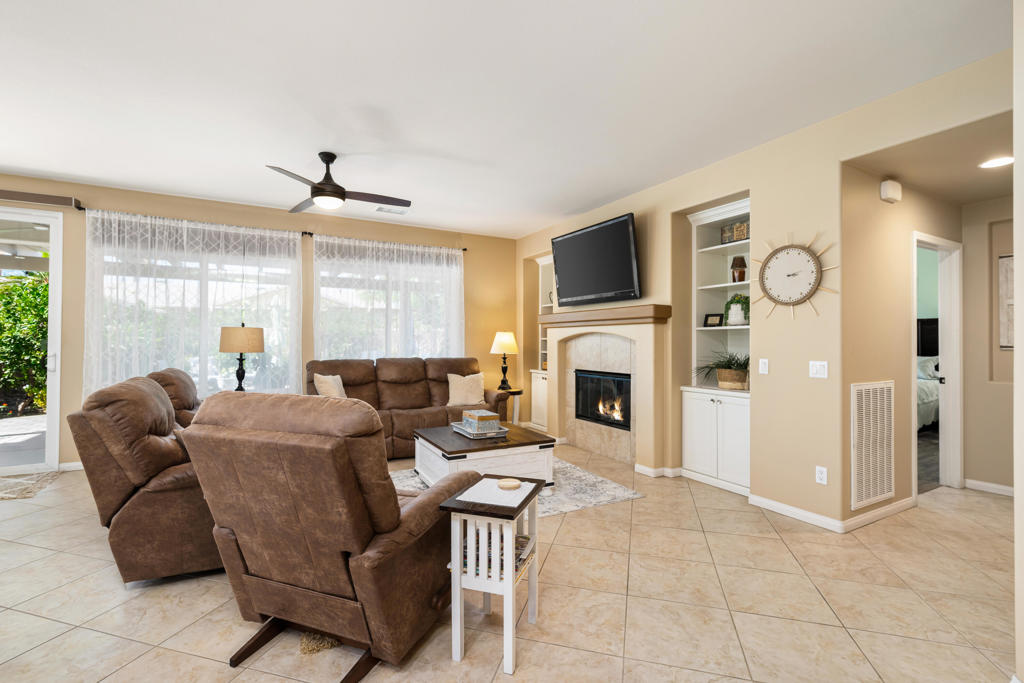 81434 Joshua Tree Court