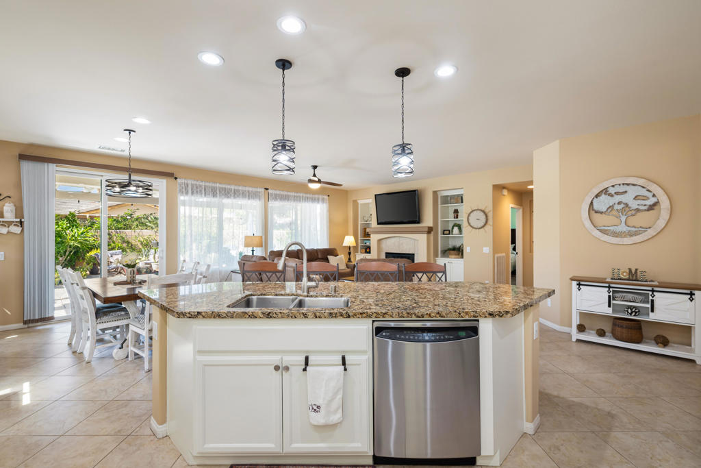 81434 Joshua Tree Court