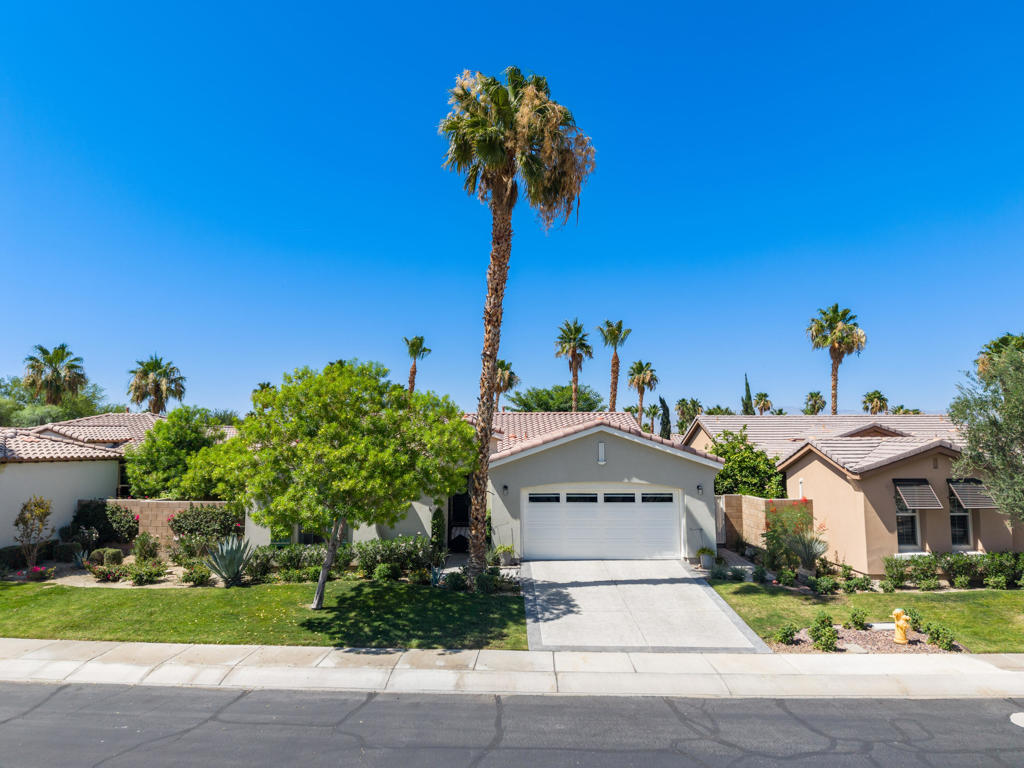 81434 Joshua Tree Court