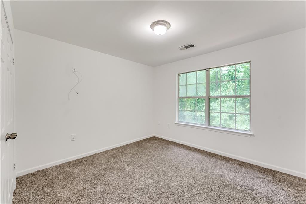 2520 Laurel Circle NW