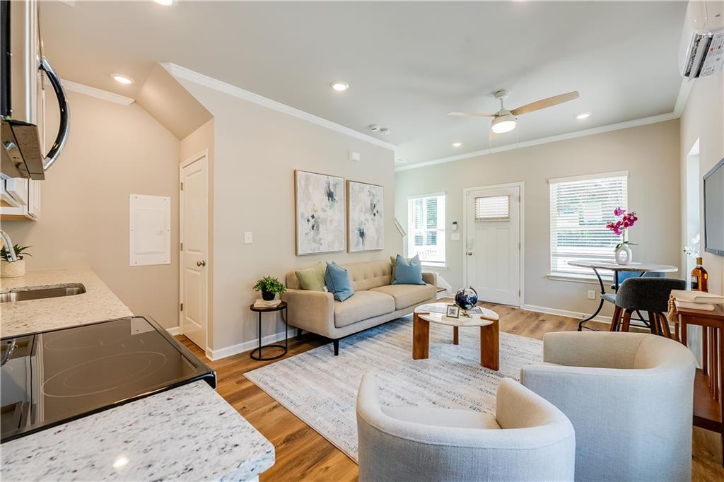 958 Lawton Street SW