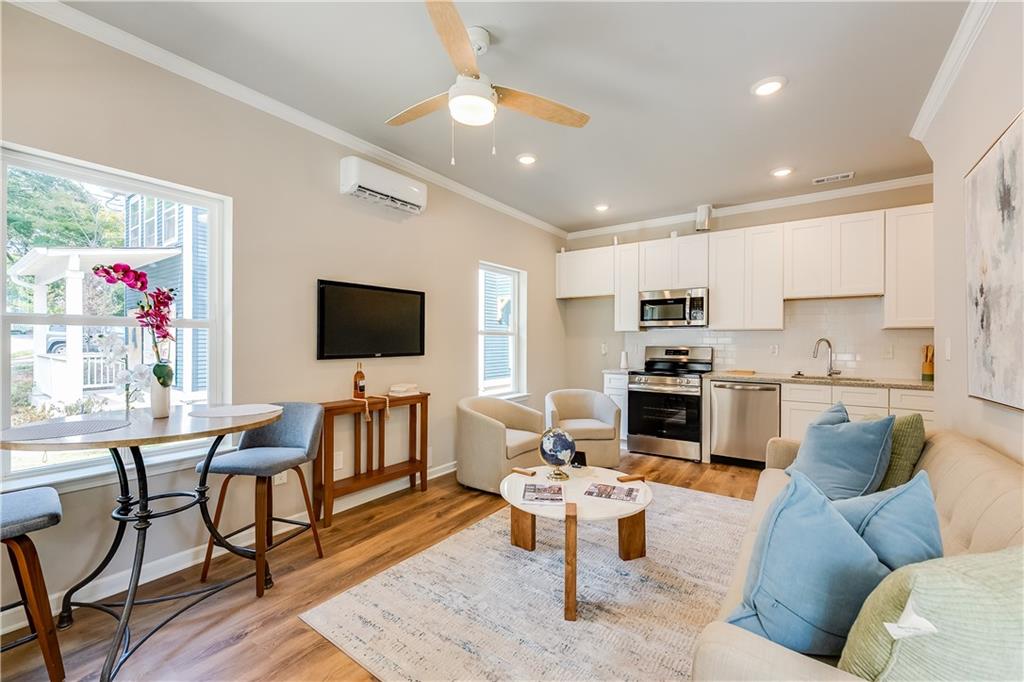 971 Peeples Street SW