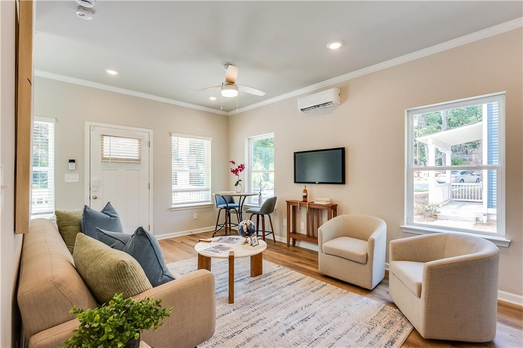 971 Peeples Street SW