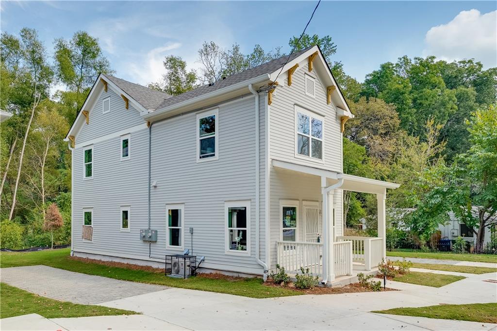 964 Lawton Street SW