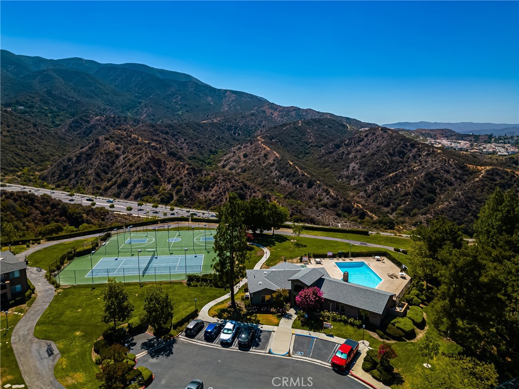 2564 Avenida Del P201