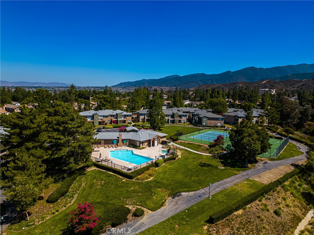 2564 Avenida Del P201