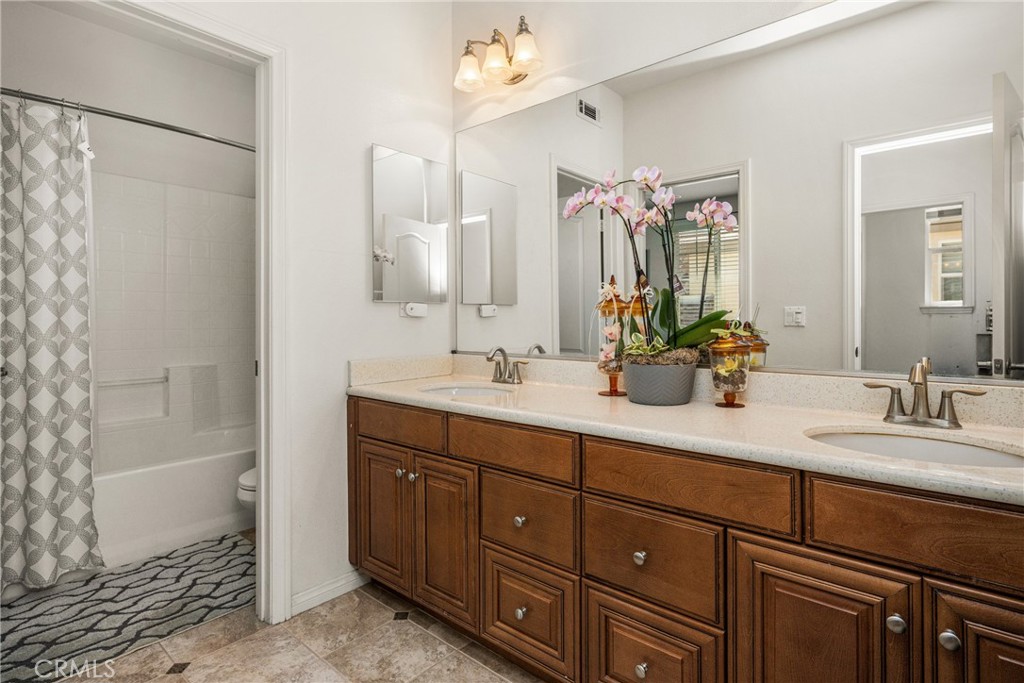 12652 Twin Peak Court