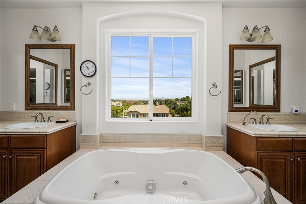 12652 Twin Peak Court