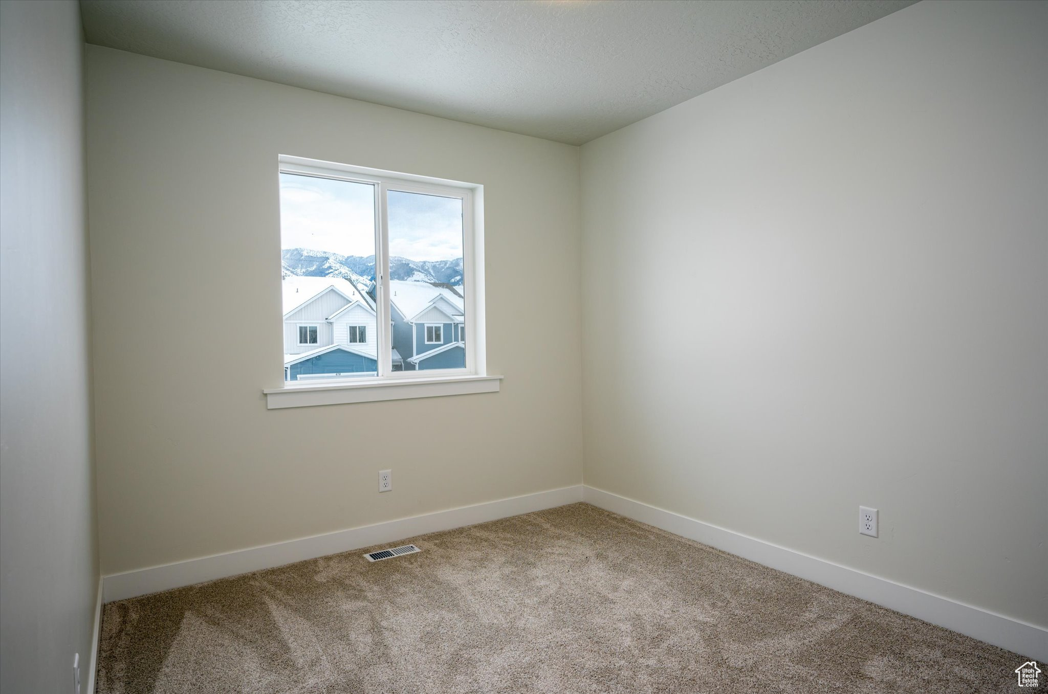 654 S 85 E #11