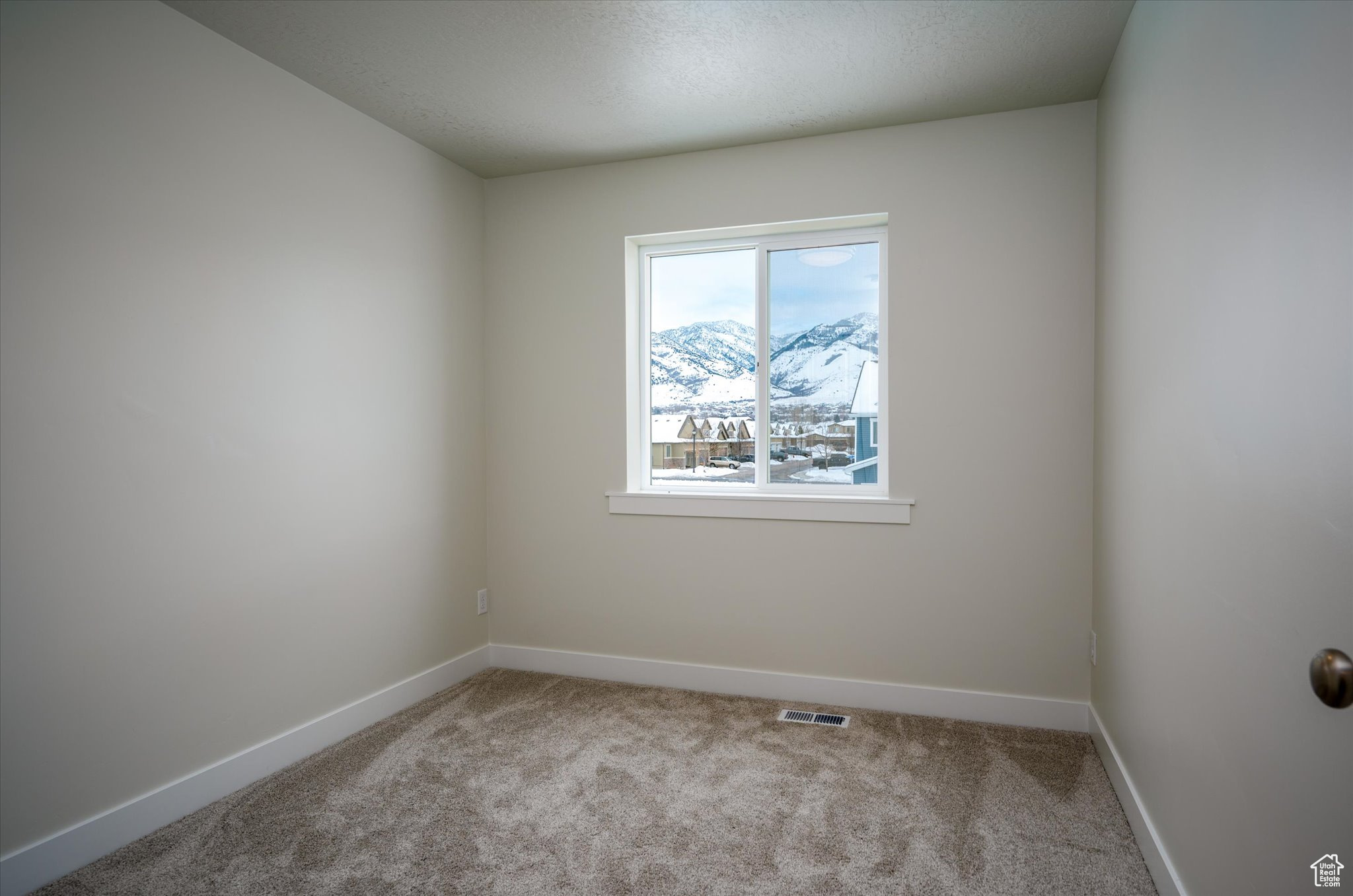 654 S 85 E #11