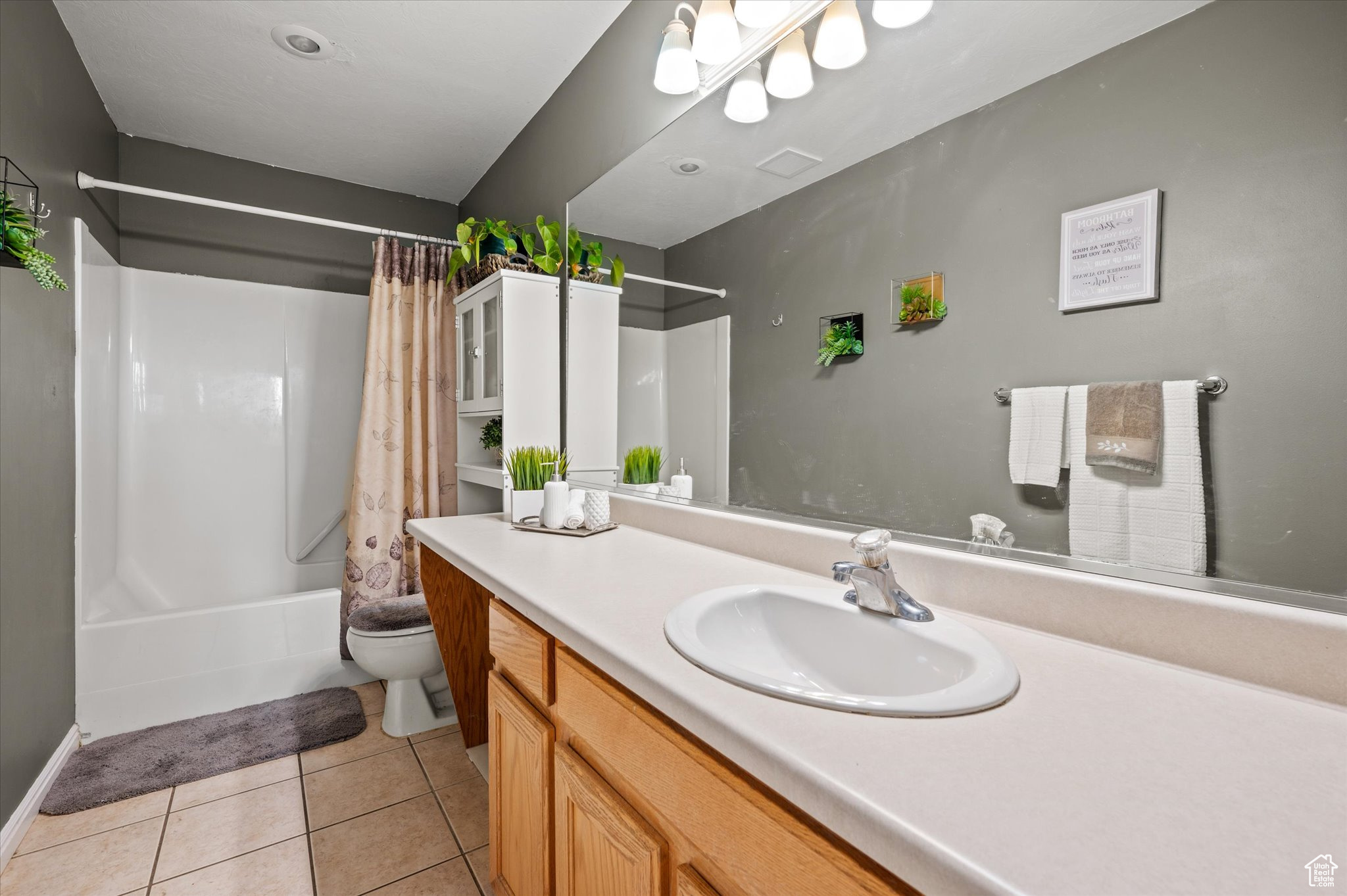 1298 W STUART CT