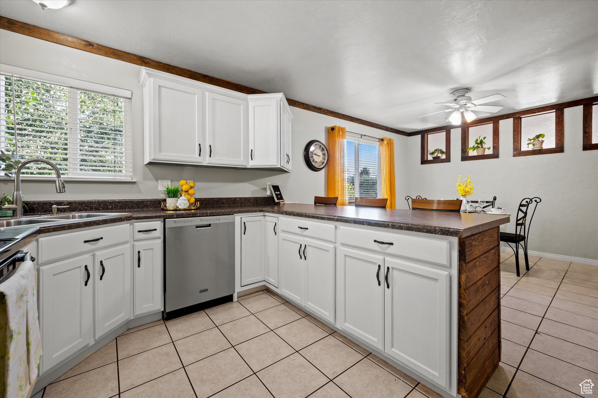 1298 W STUART CT