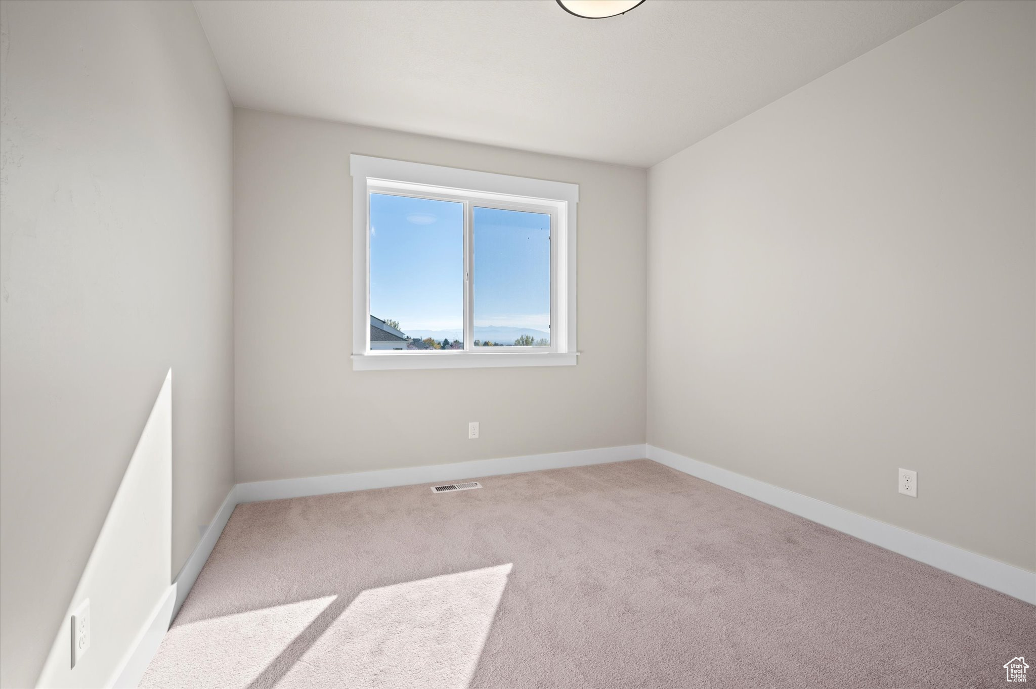 831 E 490 N #143