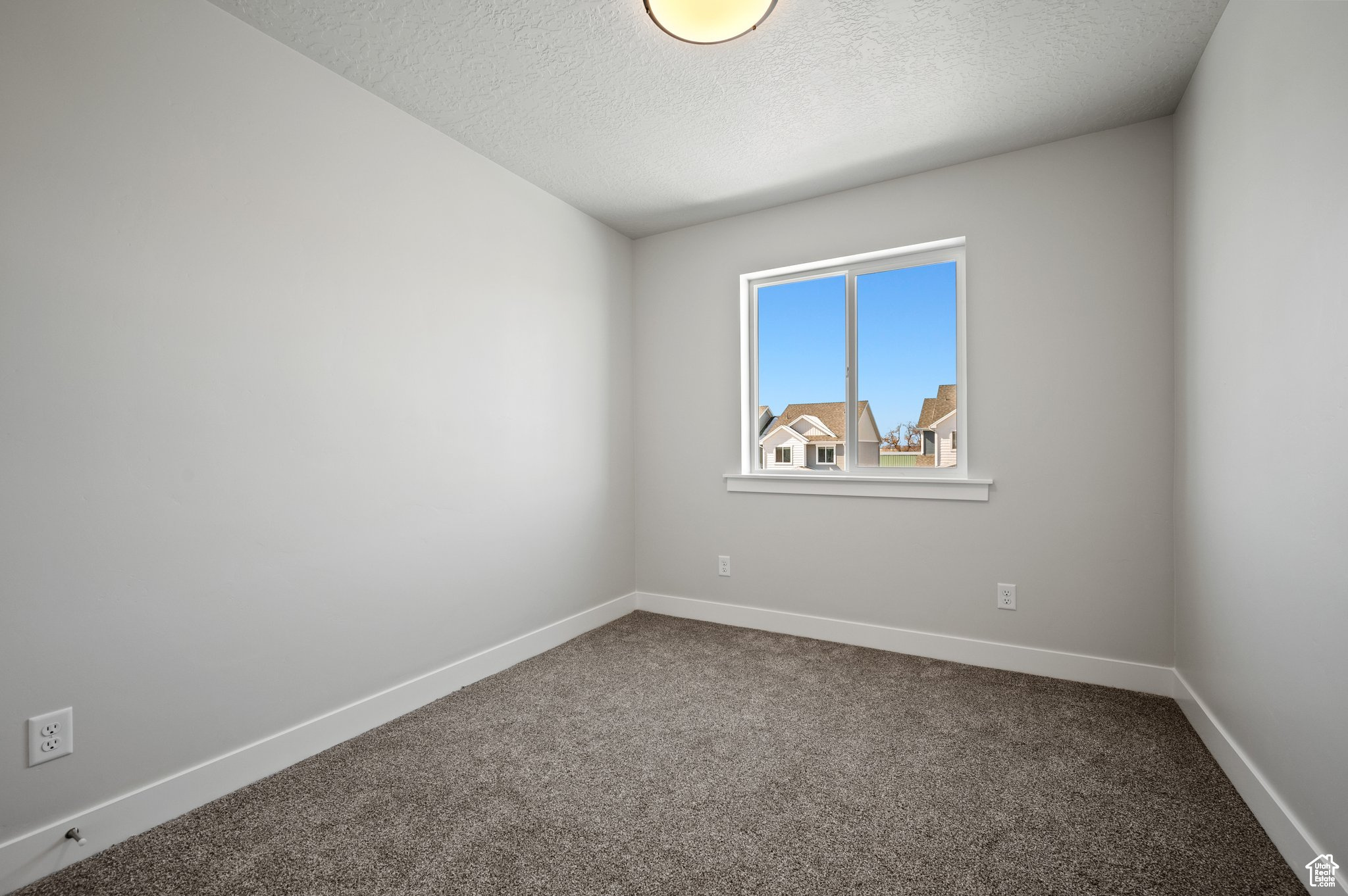 636 S 85 E #6