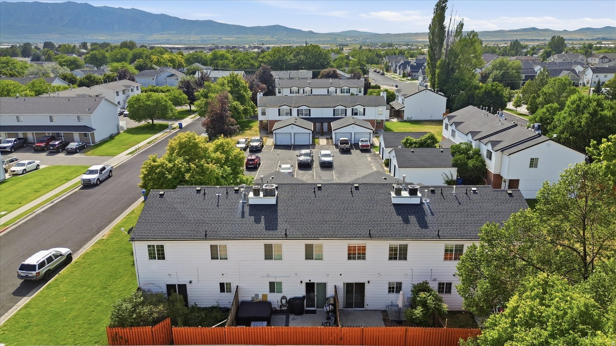 147 W 1190 N