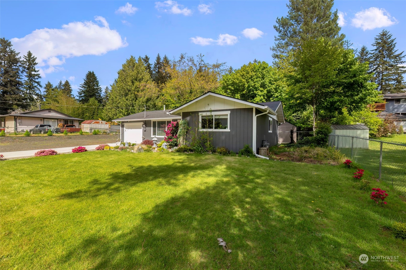 1950 Hillwood Lane SE