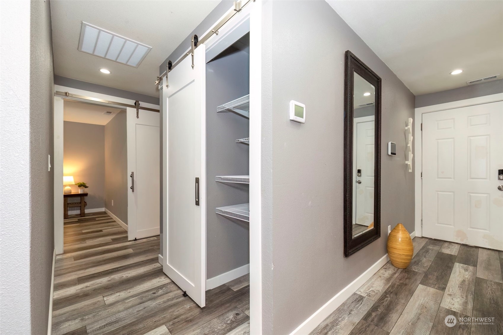 1950 Hillwood Lane SE