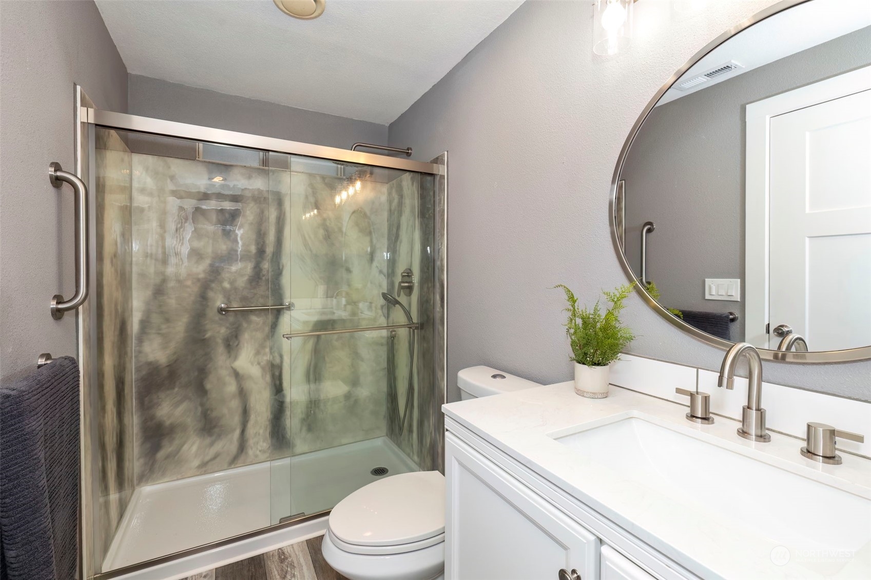 1950 Hillwood Lane SE