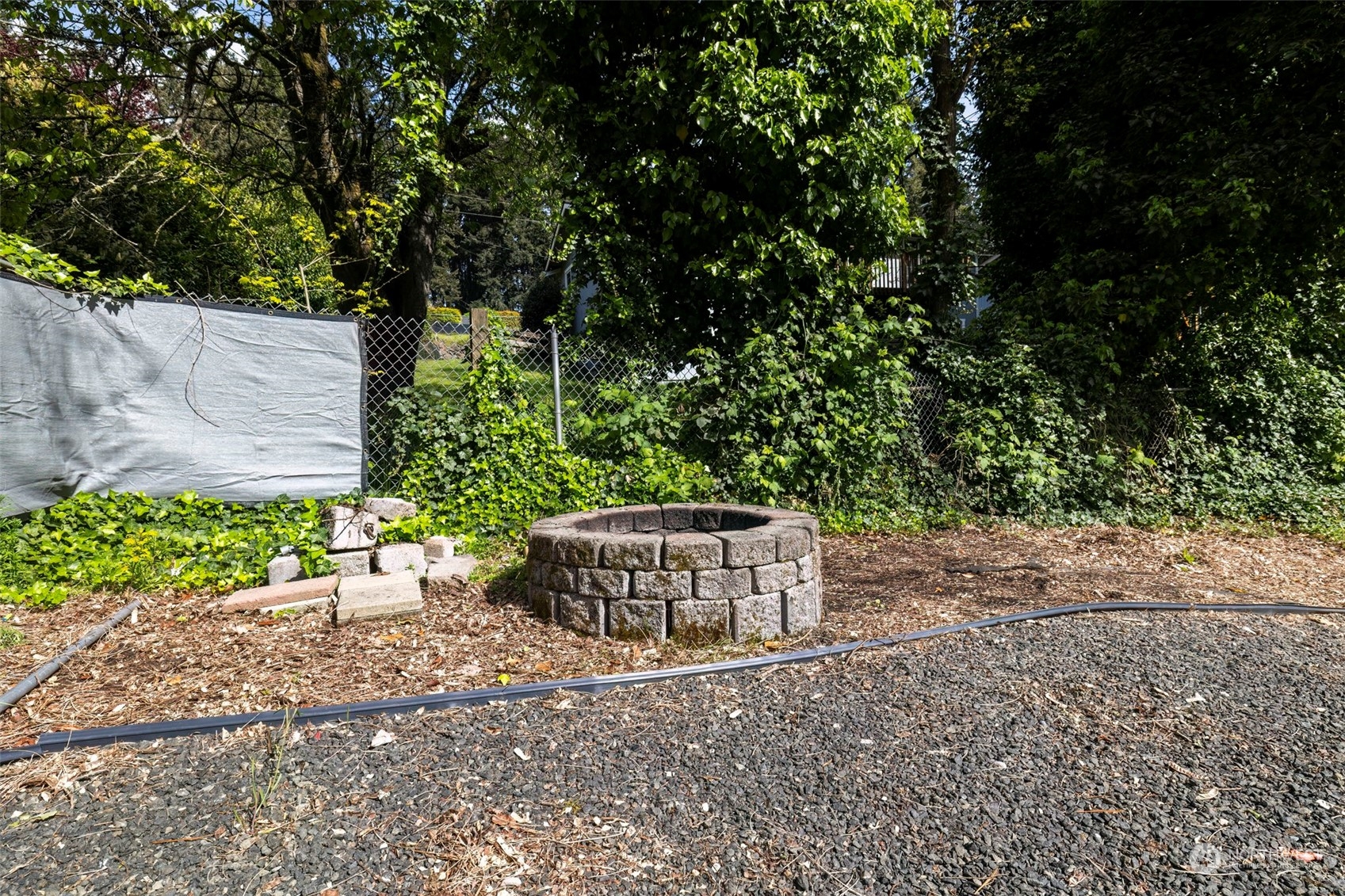 1950 Hillwood Lane SE