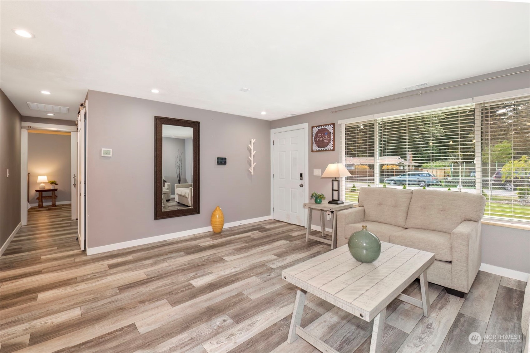 1950 Hillwood Lane SE