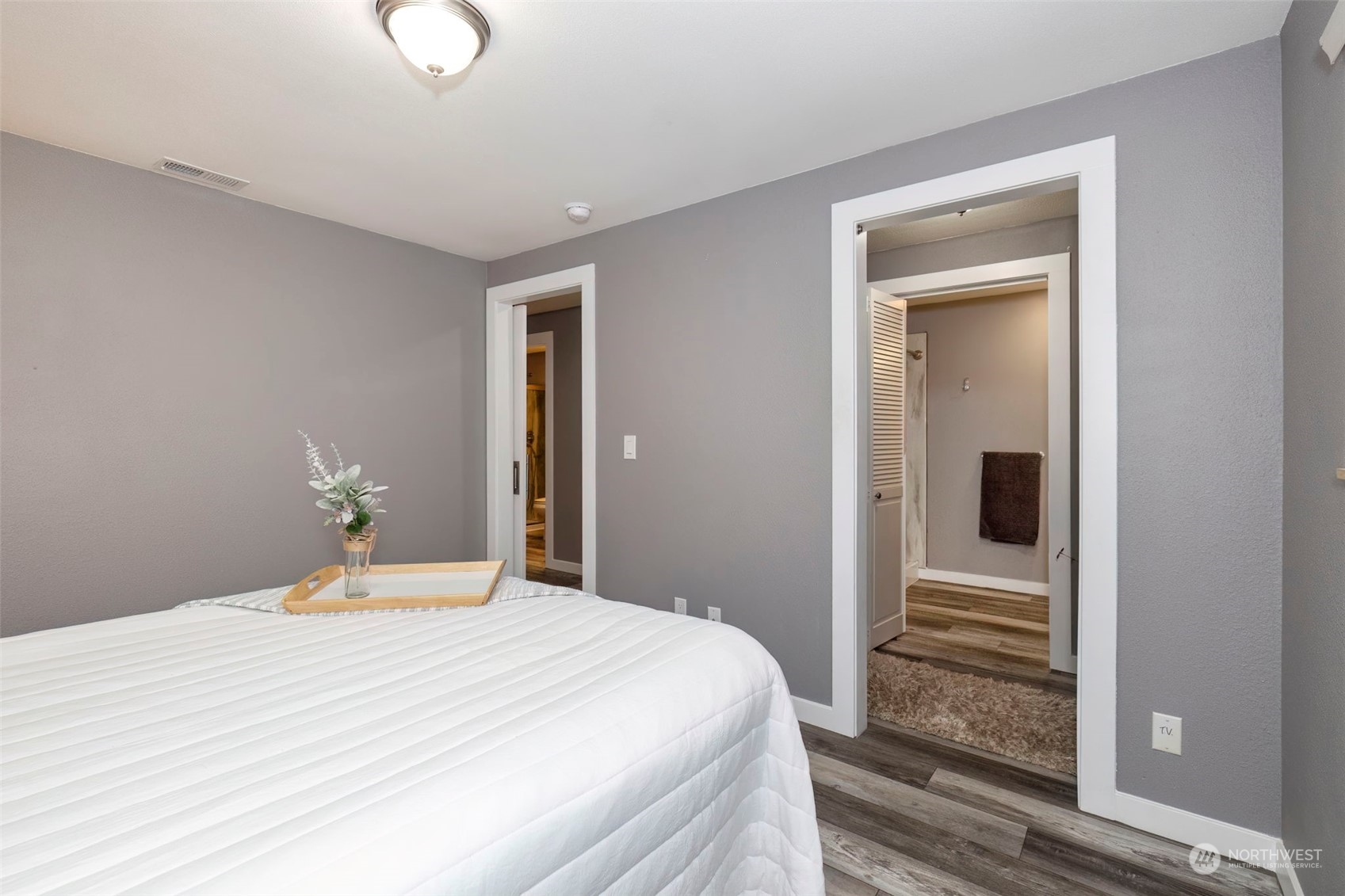 1950 Hillwood Lane SE