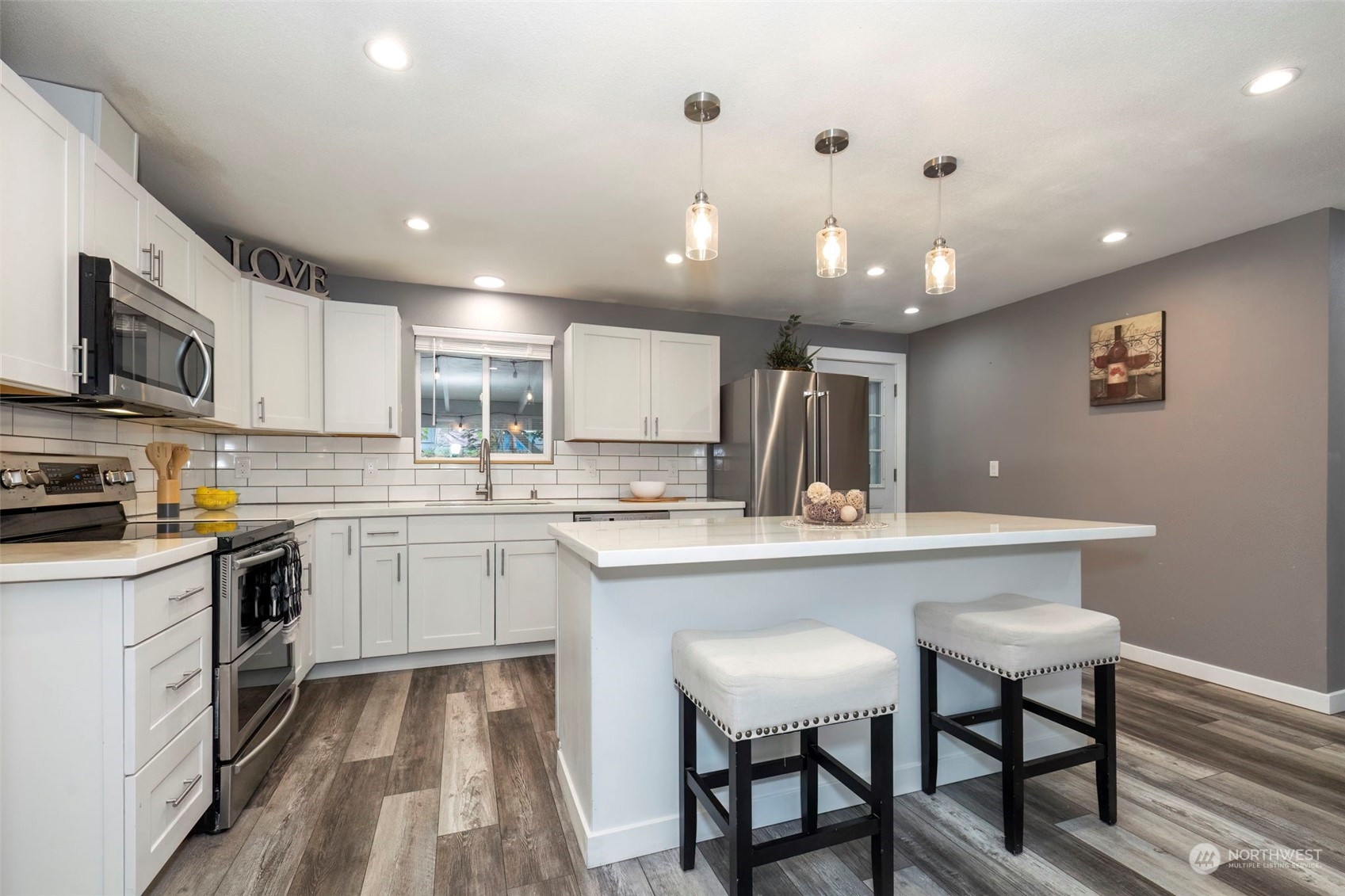 1950 Hillwood Lane SE