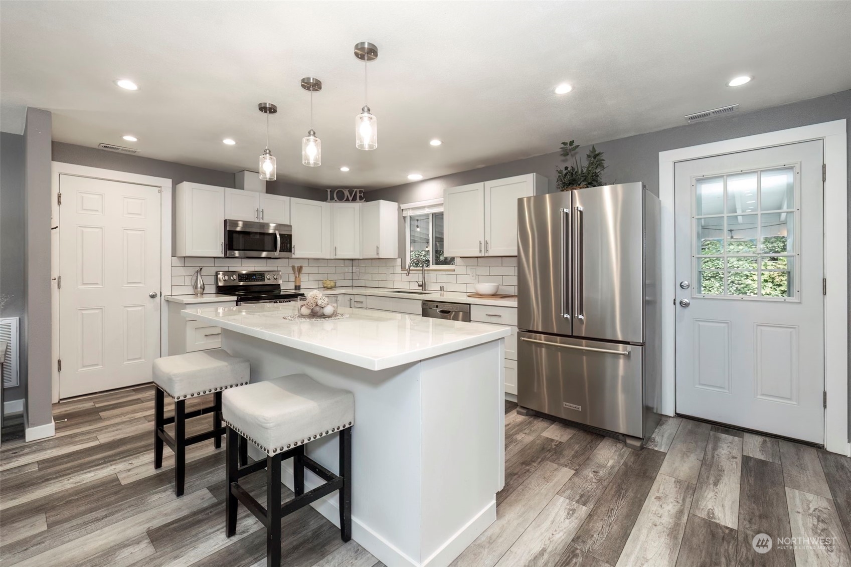 1950 Hillwood Lane SE