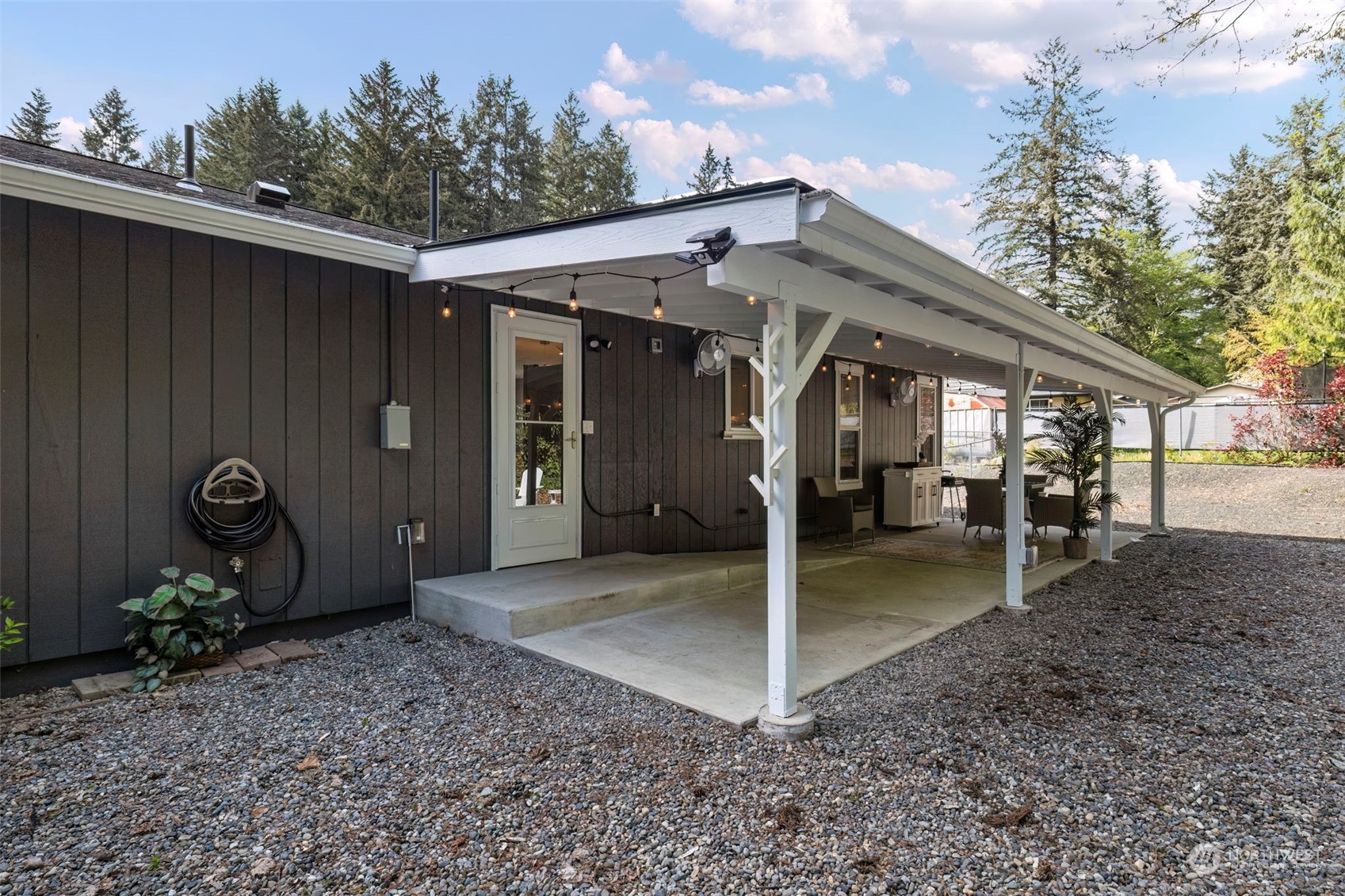 1950 Hillwood Lane SE