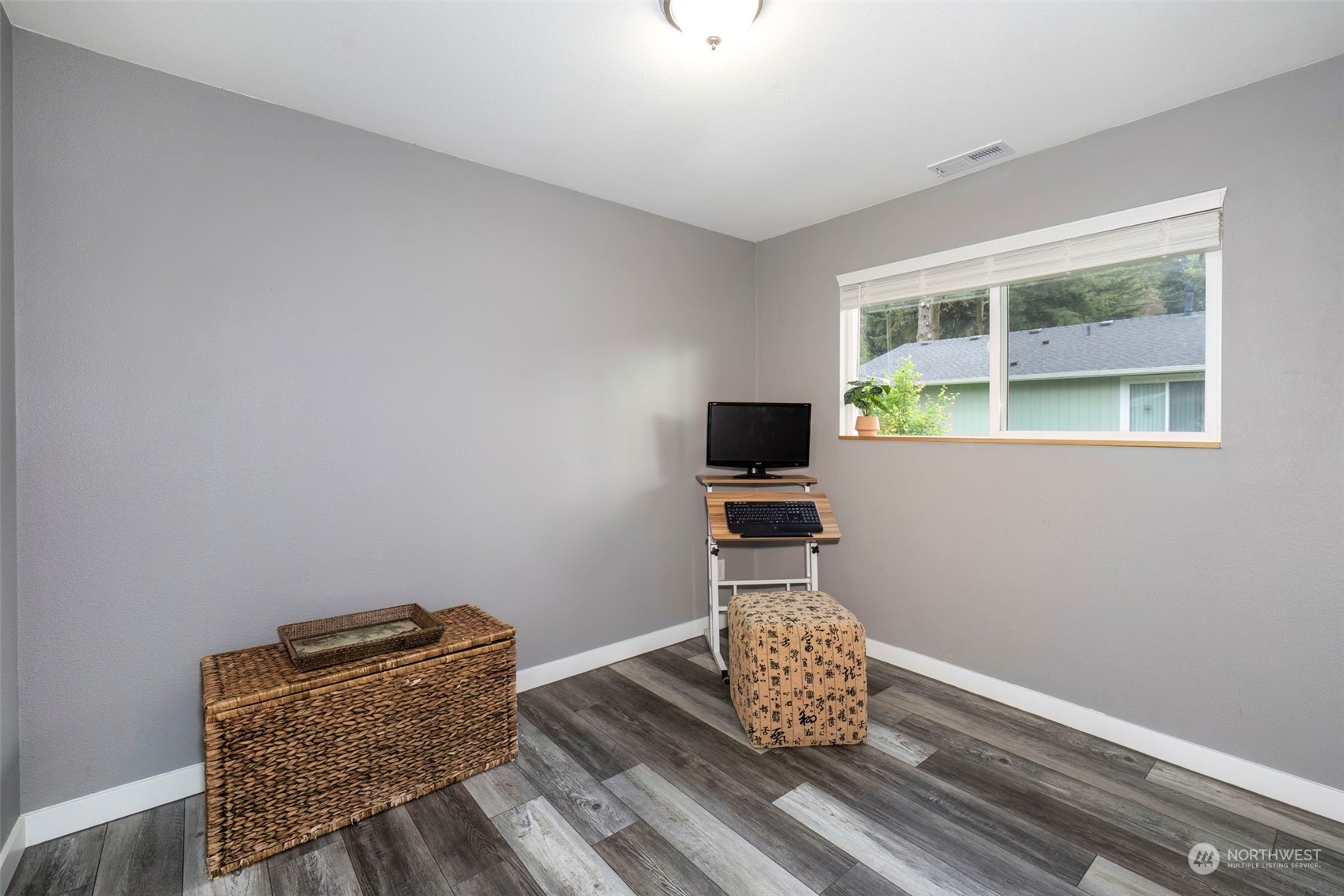 1950 Hillwood Lane SE