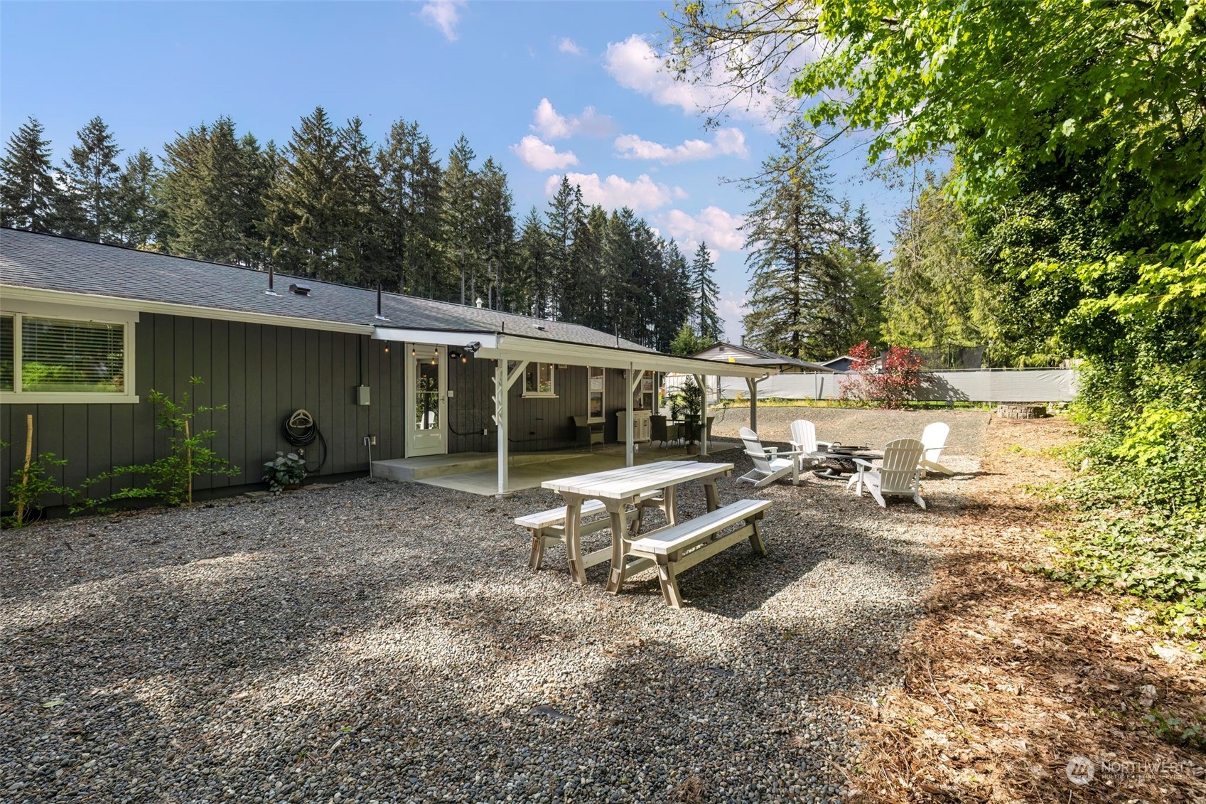 1950 Hillwood Lane SE