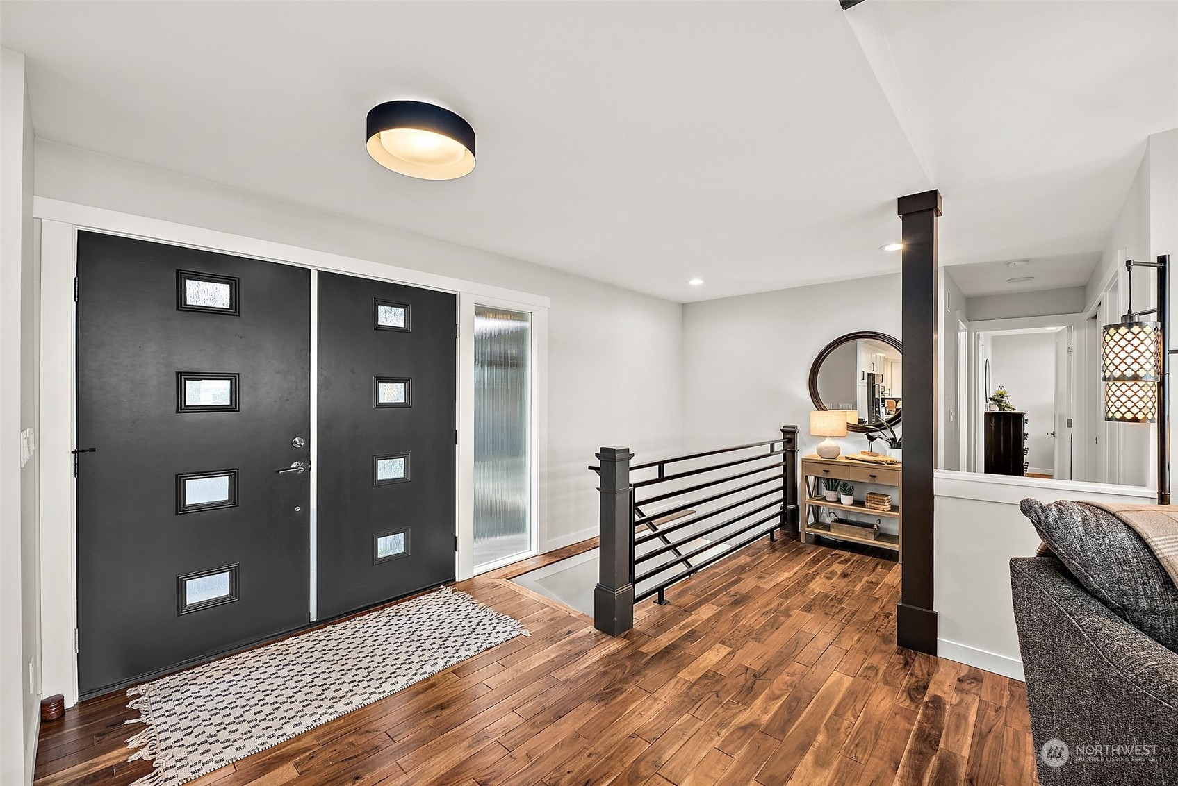 6823 Soundview Drive