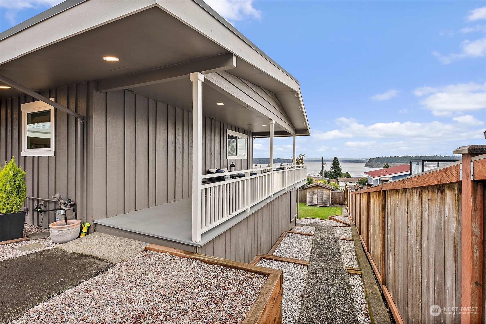 6823 Soundview Drive