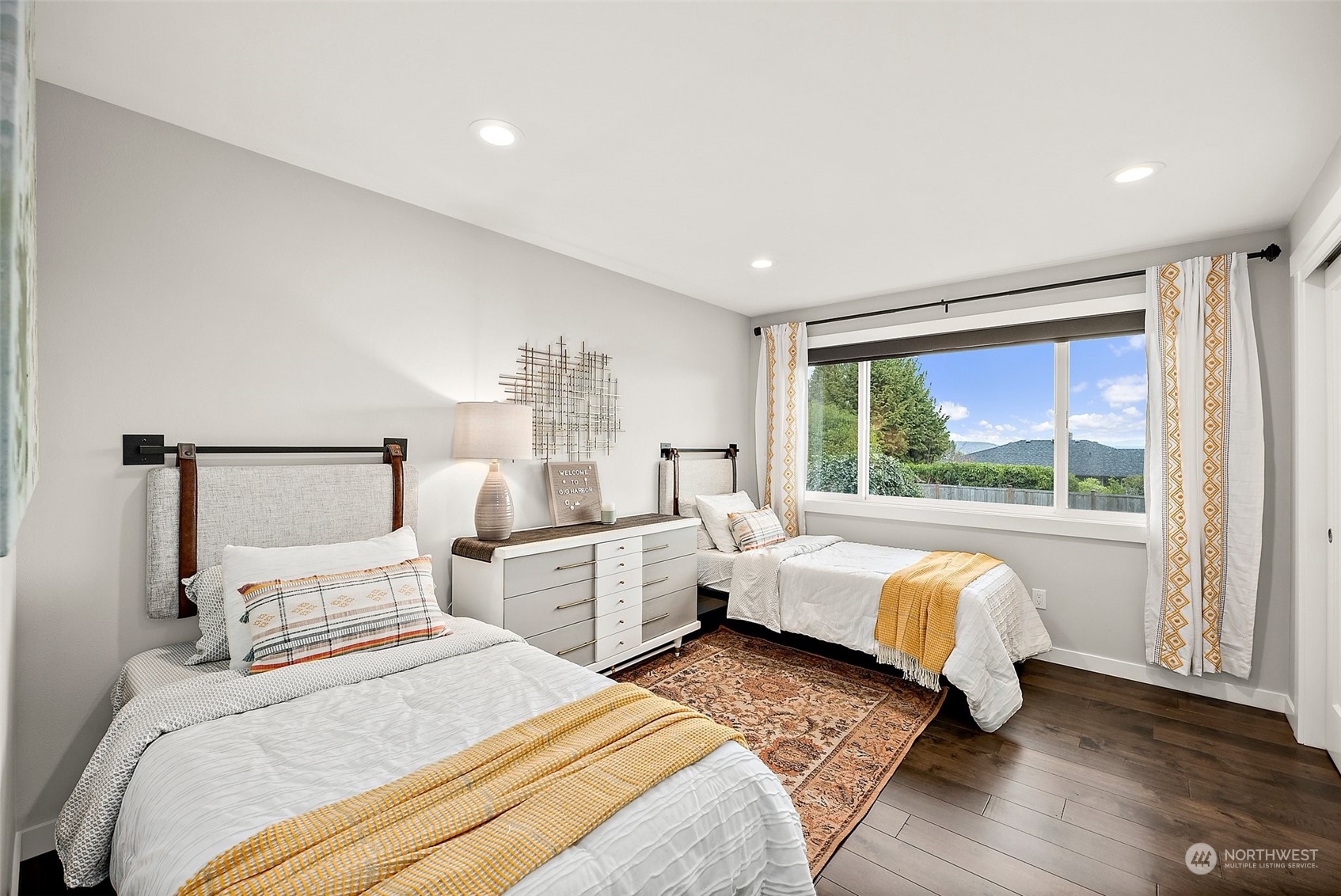 6823 Soundview Drive