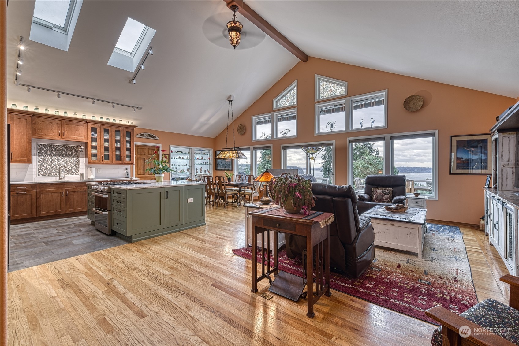 710 122nd Street Ct NW