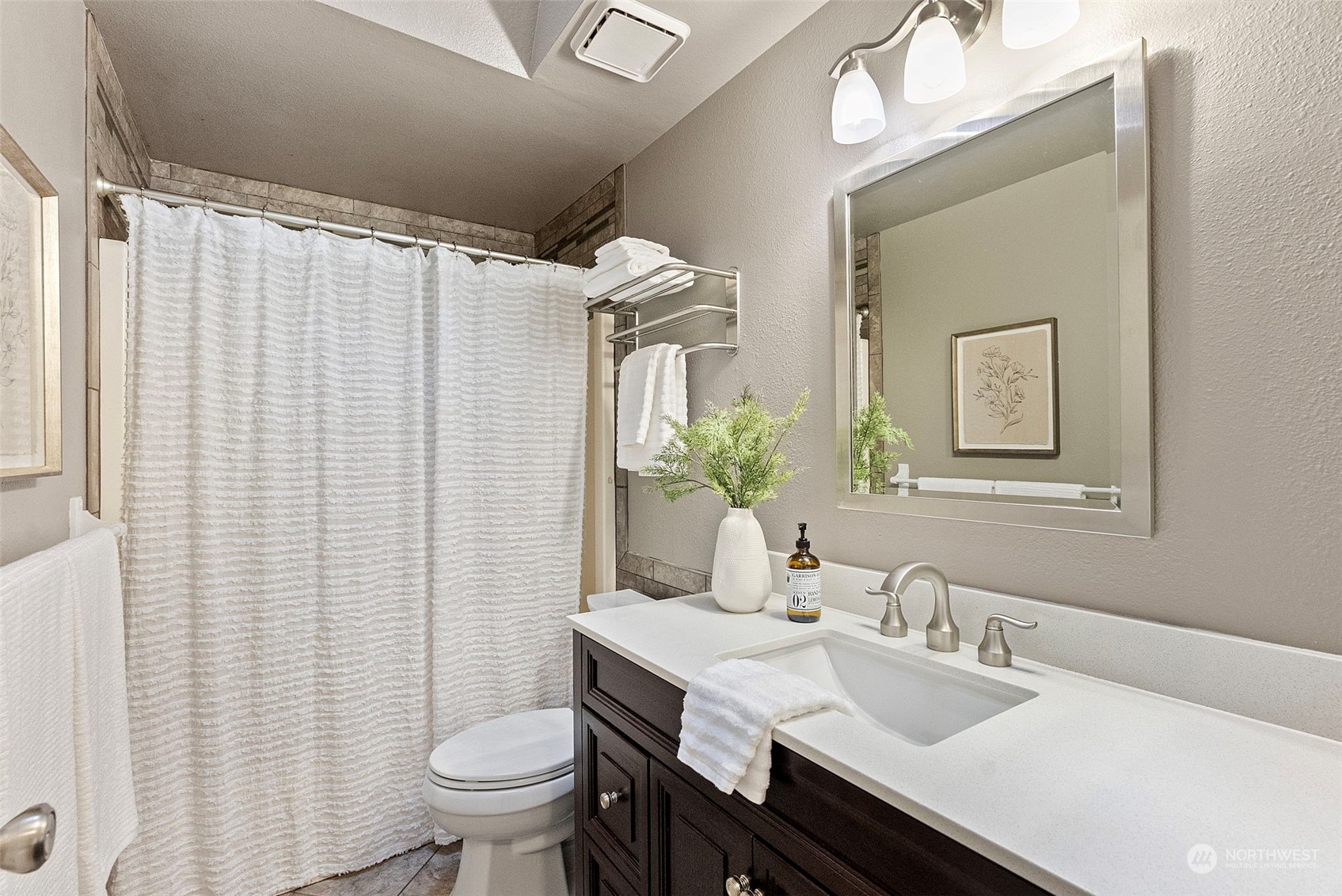 1210 Lansing Avenue W