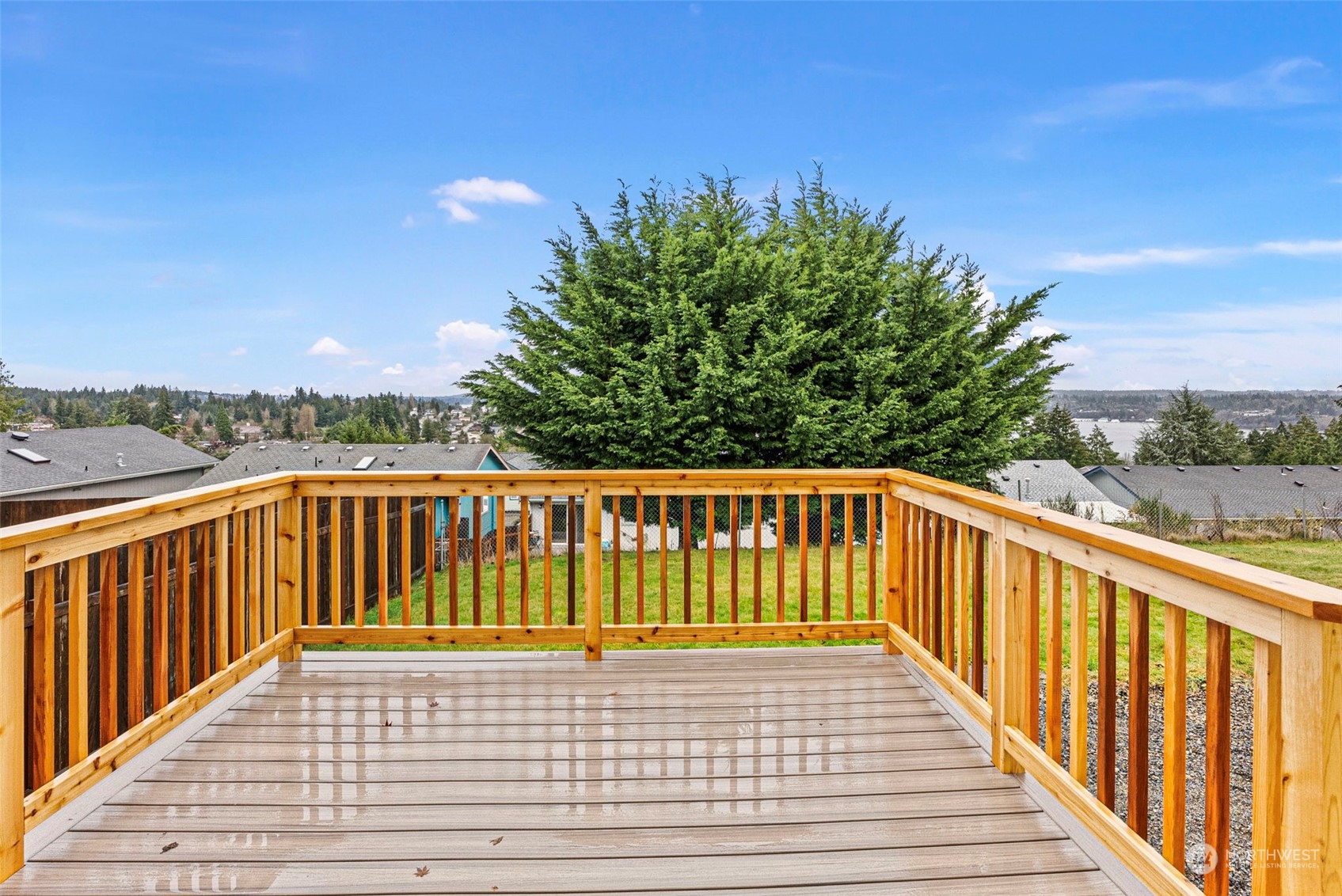 1210 Lansing Avenue W