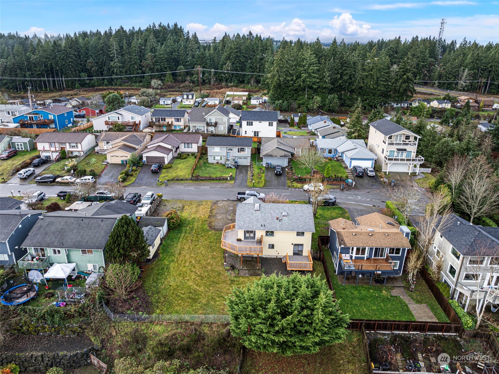 1210 Lansing Avenue W