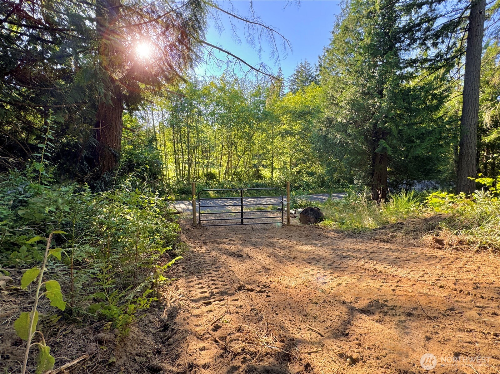 5563 Lackey Court NW