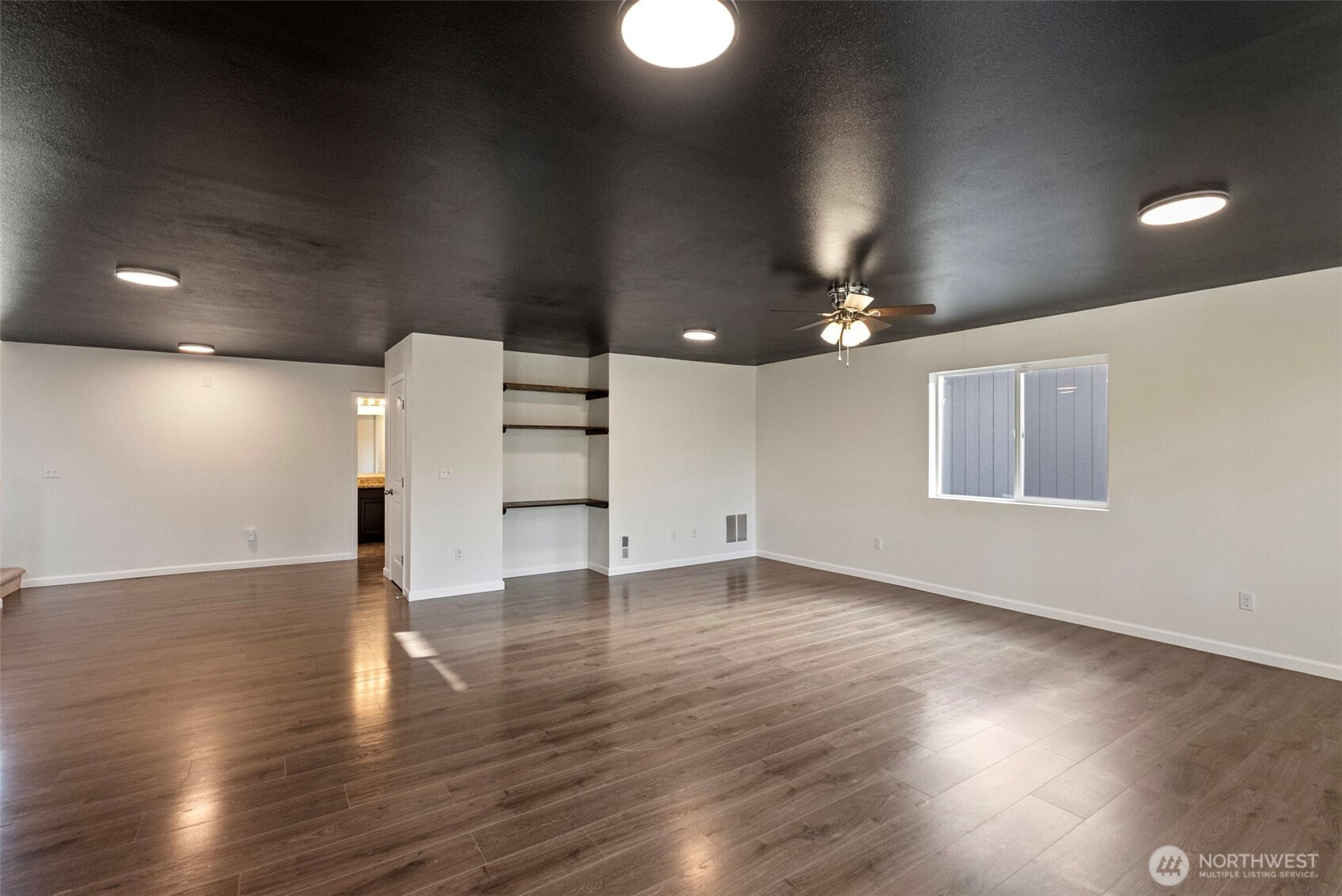 4233 SE Horsehead Way