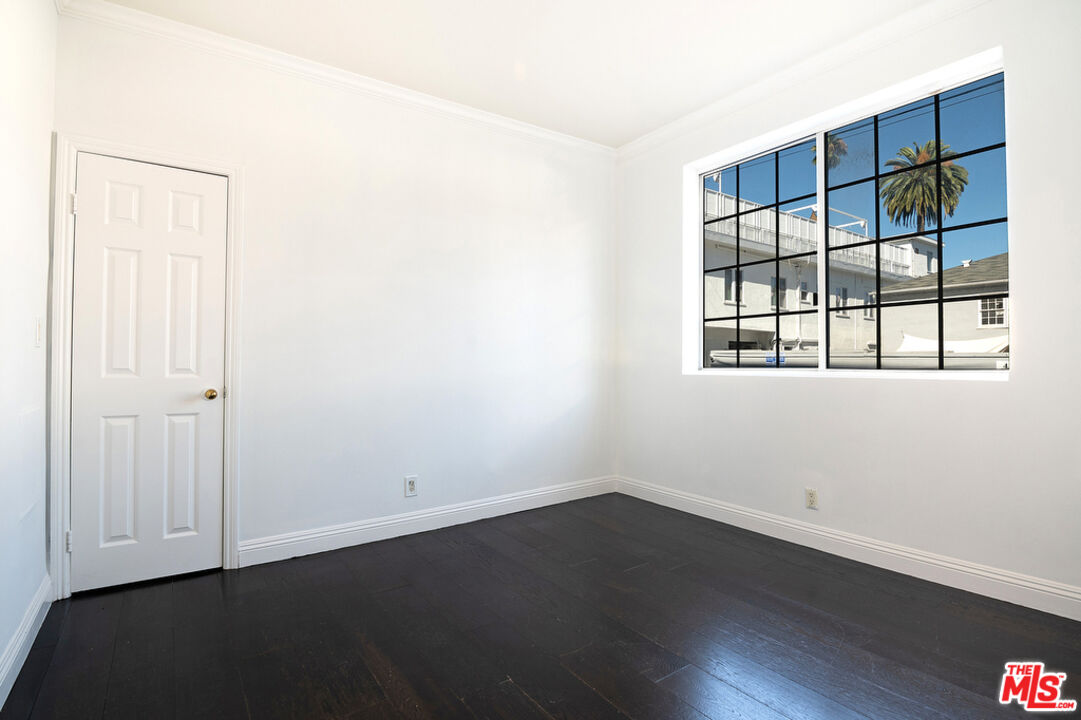 458 N Oakhurst Dr Unit: 106