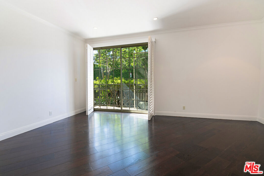 458 N Oakhurst Dr Unit: 106