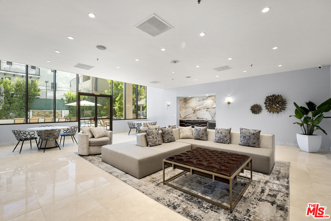 10724 Wilshire Blvd Unit: 1210