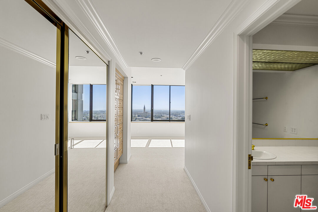 10724 Wilshire Blvd Unit: 1210